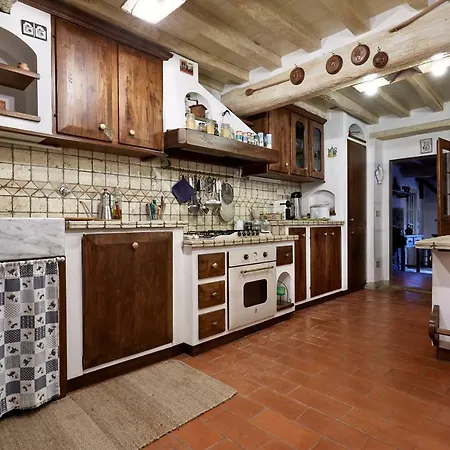 Casa Dei Ghiri Villa